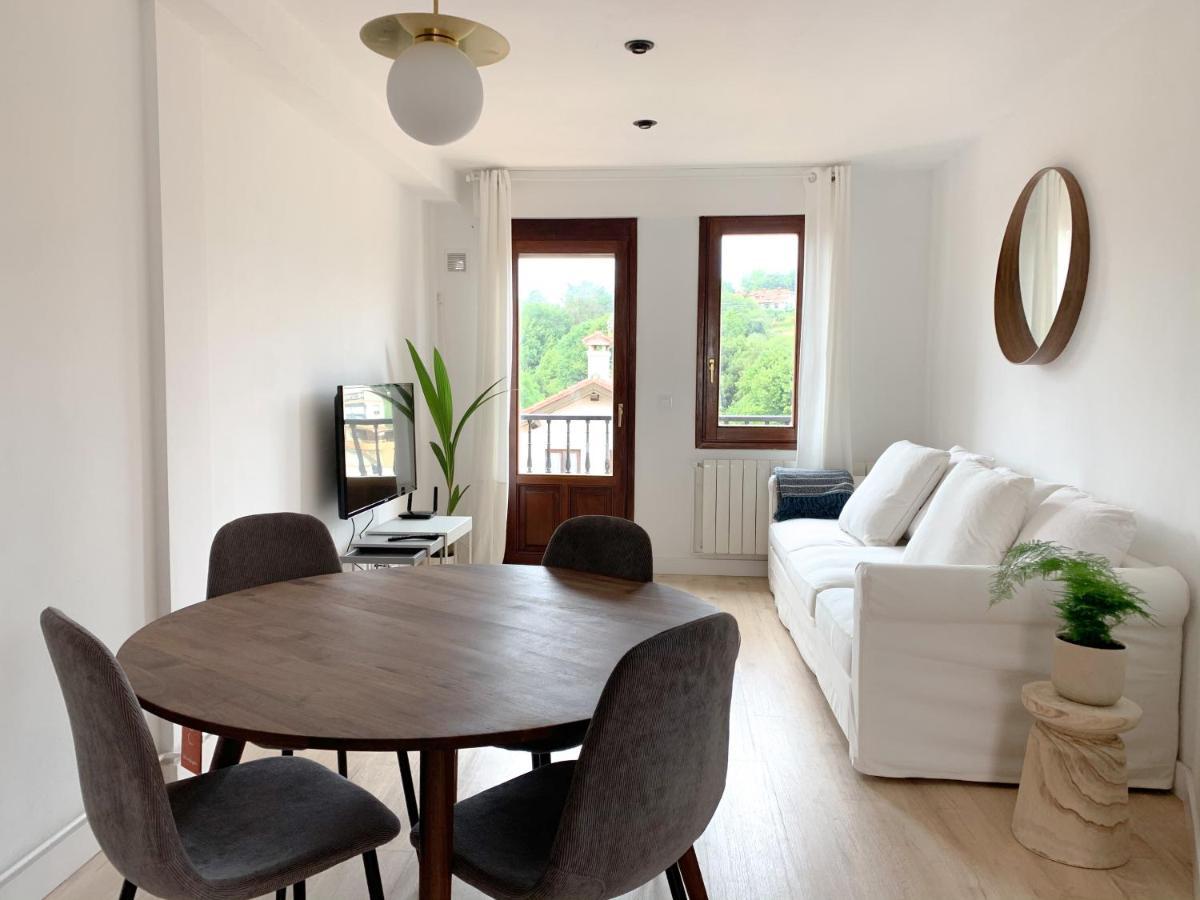 Acogedor Apartamento Con Terraza Y Parking Publico En Comillas Εξωτερικό φωτογραφία