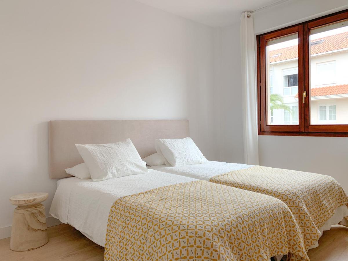 Acogedor Apartamento Con Terraza Y Parking Publico En Comillas Εξωτερικό φωτογραφία